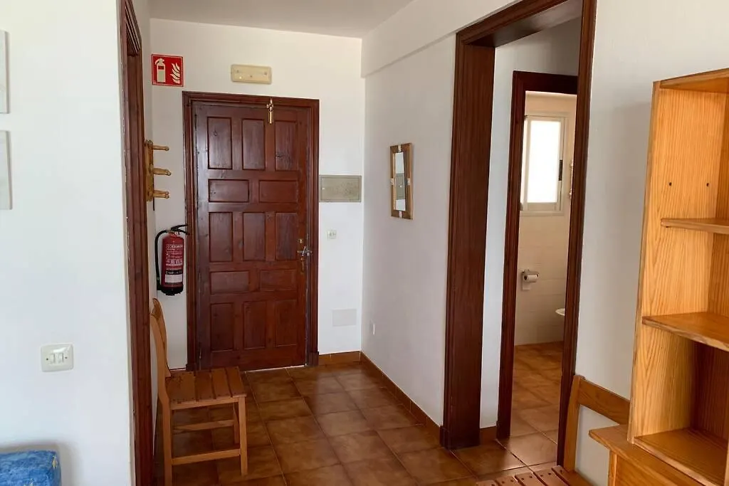 Apartamento En Playa Santo Tomas 1-5 Es Migjorn Gran 0*,